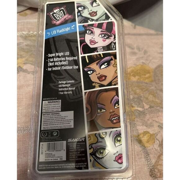 Sakar Flashlight Monster High LED Skull - Picture 4 of 4